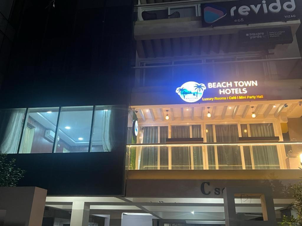 Beach Town Hotel Visakhapatnam Exterior foto