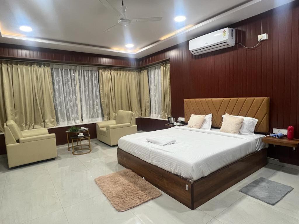 Beach Town Hotel Visakhapatnam Exterior foto
